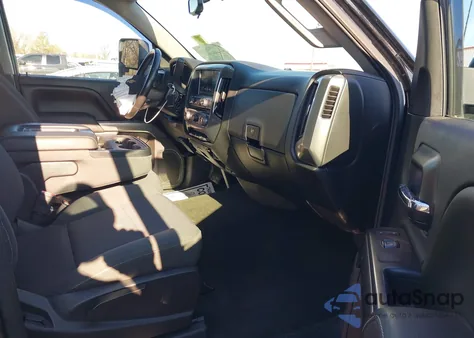 2017 Chevrolet Silverado 1500 1Lt from USA, damaged, VIN 3GCUKREC7HG205518